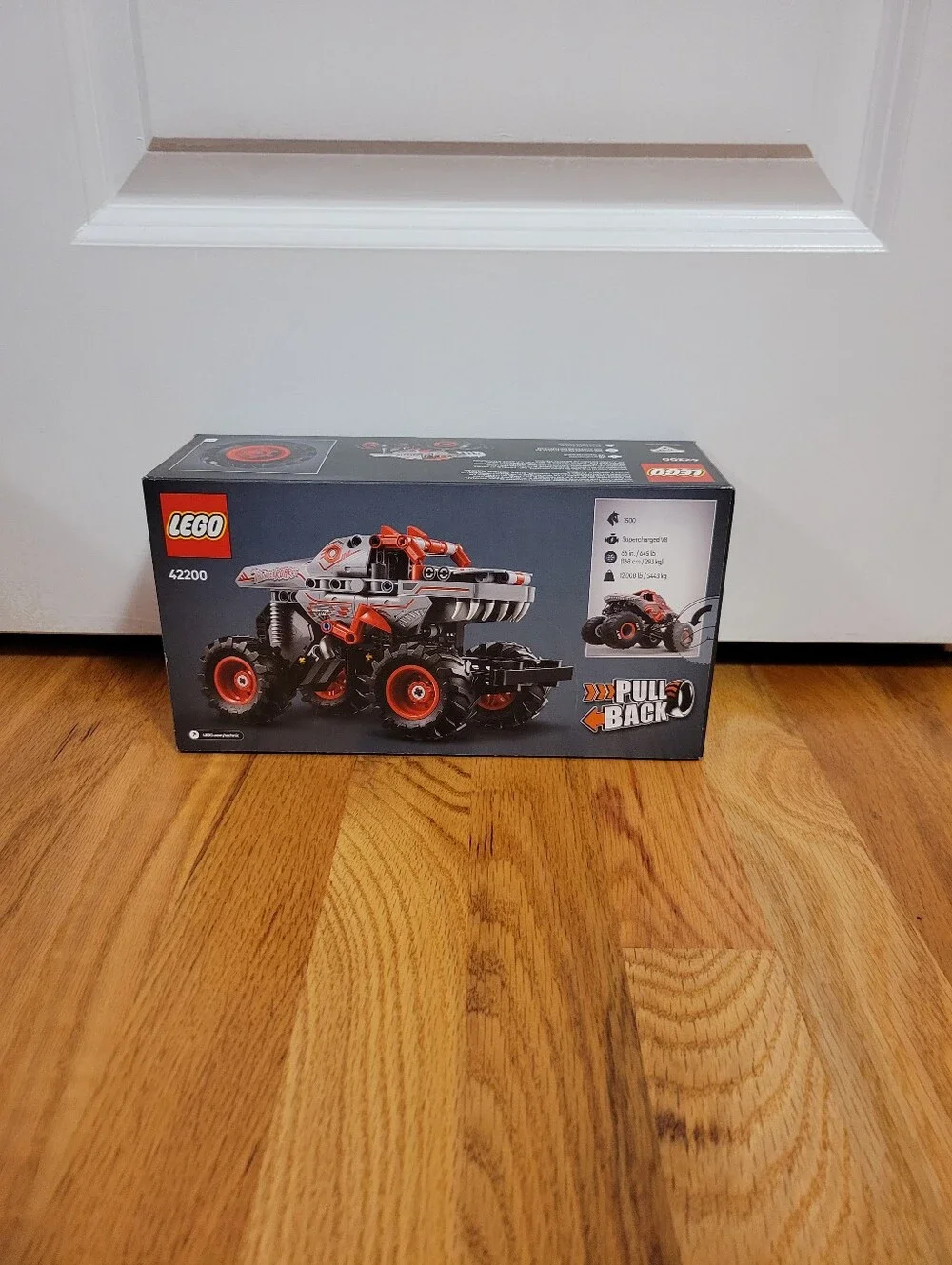 NIB LEGO Technic Monster Jam ThunderROARus Pull-Back Truck 42200